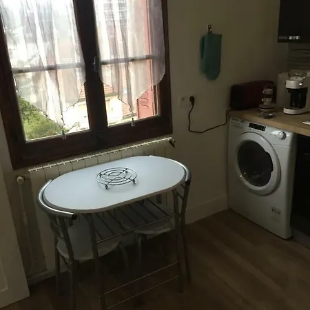 Beau Studio Meuble 25m2 Avec Parking Апартаменты Экс-ле-Бен