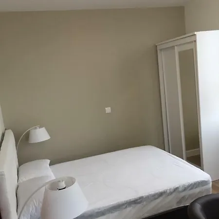 Апартаменты Beau Studio Meuble 25m2 Avec Parking *